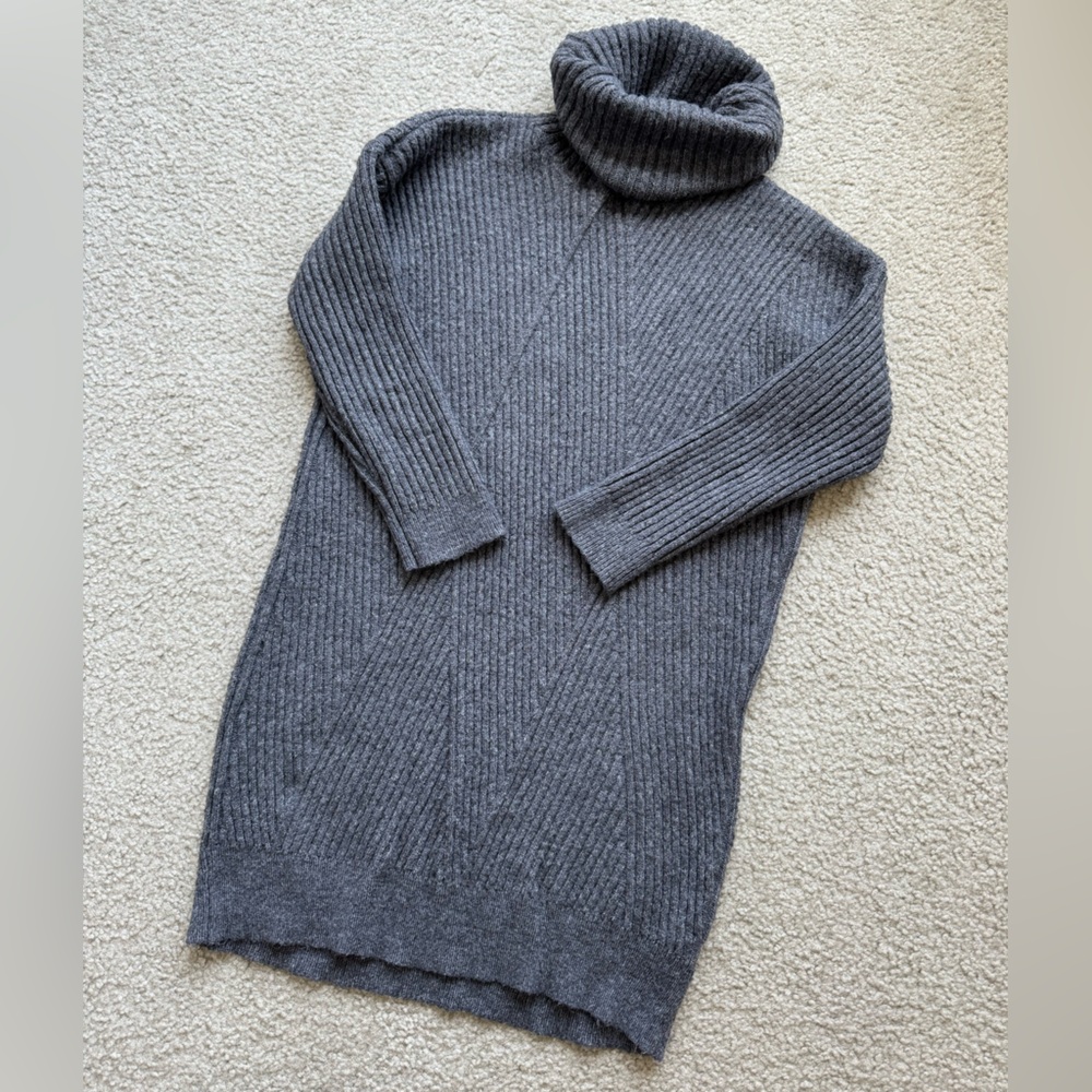 Women’s Short Sweater dress
